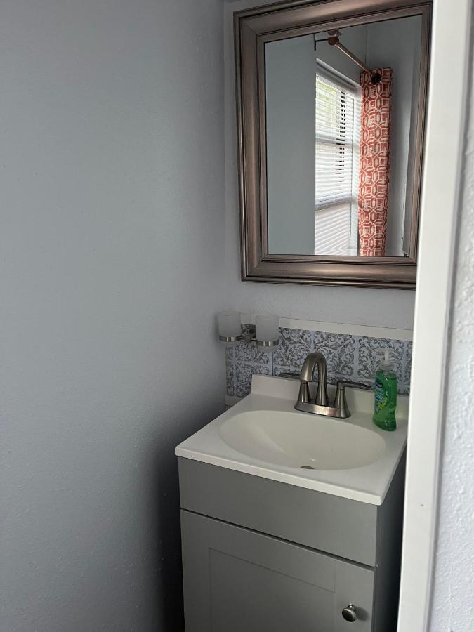 Single Room With Twin Bed On Private Property Eustis Dış mekan fotoğraf